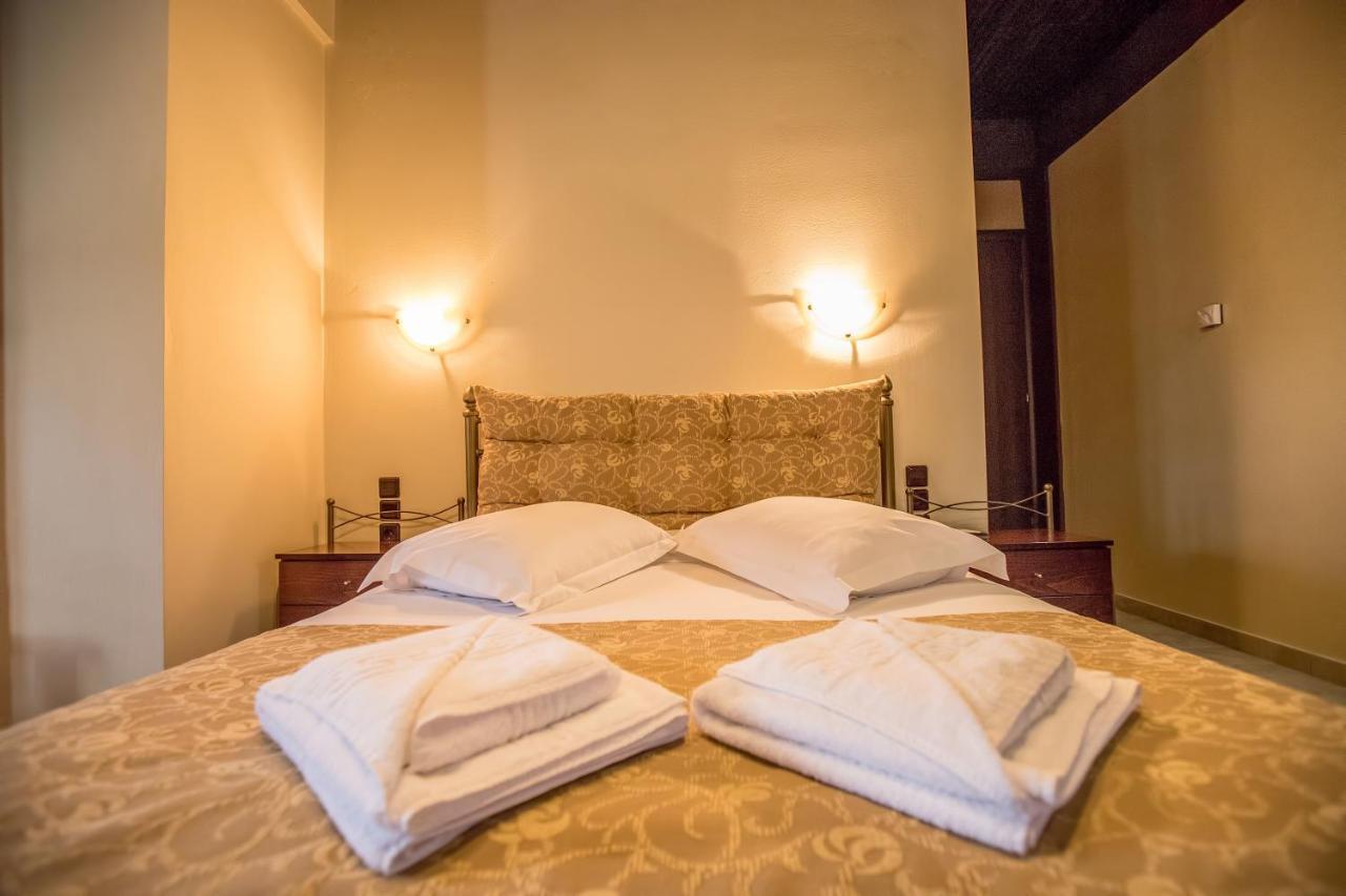 Kynthia Guesthouse Неохоріон Екстер'єр фото