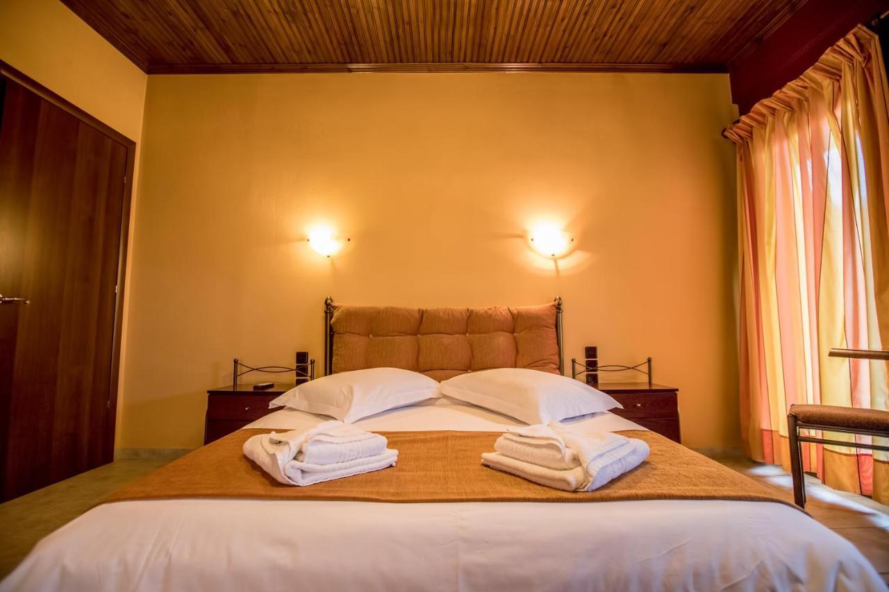 Kynthia Guesthouse Неохоріон Екстер'єр фото
